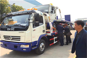 闸北区汽车道路救援拖车价格